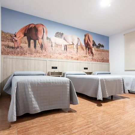 Hostal Vinuela San Pedro de Merida Exteriör bild