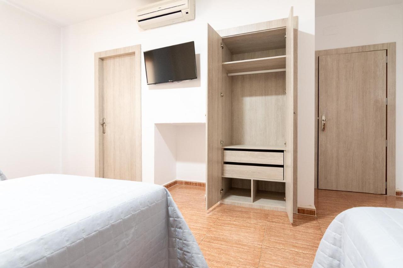 Hostal Vinuela San Pedro de Merida Exteriör bild